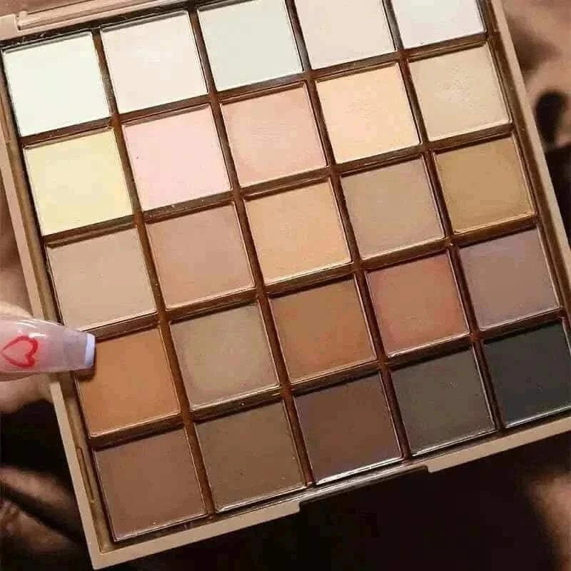 25 Shades Matte Finish Eyeshadow Palette.
