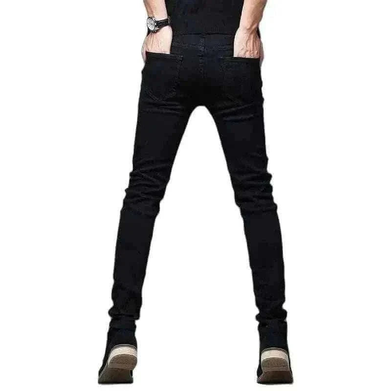 denim jeans for men-Black Ripped Jeans Casual Outfit.