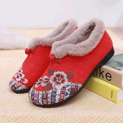 Winter Women's Fashion Non-Slip Flat Shoes Lightweight Casual Soft Snow Shoes Comfortable Plugging Thickening Warm Shoes.